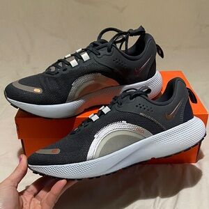 BRAND NEW Women’s Nike React Escape RN 2 Sneakers SZ 9